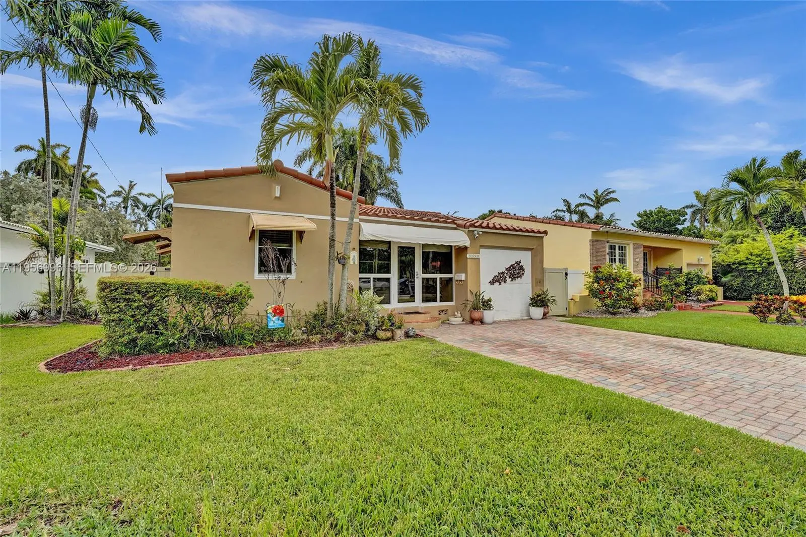 Photo of Listing #A11956996