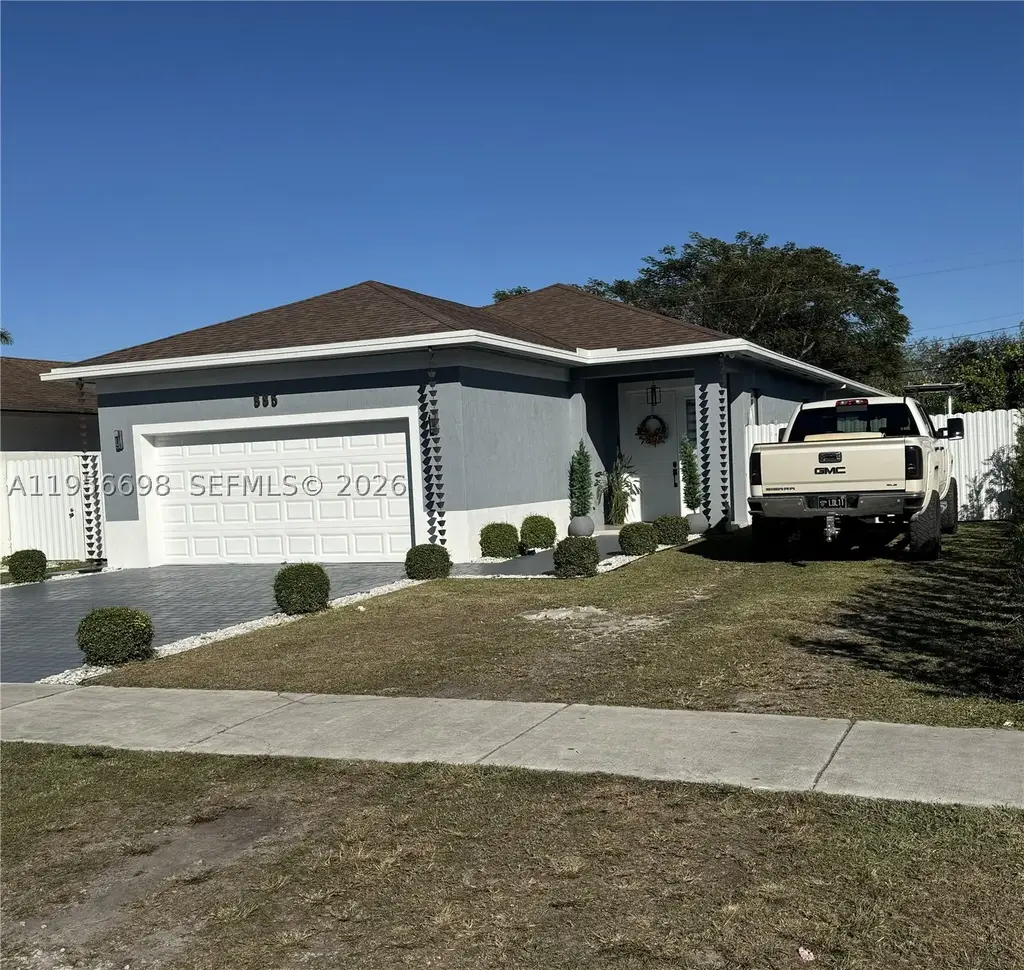 885 Ne 3rd Ave, Homestead