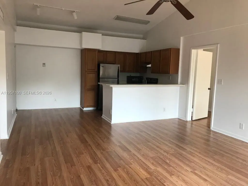 Photo of Listing #A11957100