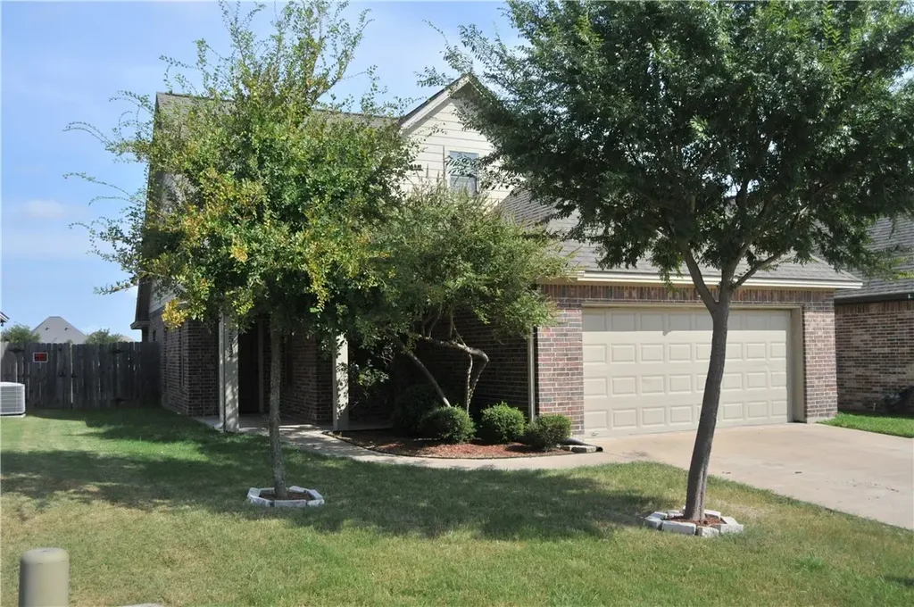 2512 Leyla Lane, College Station