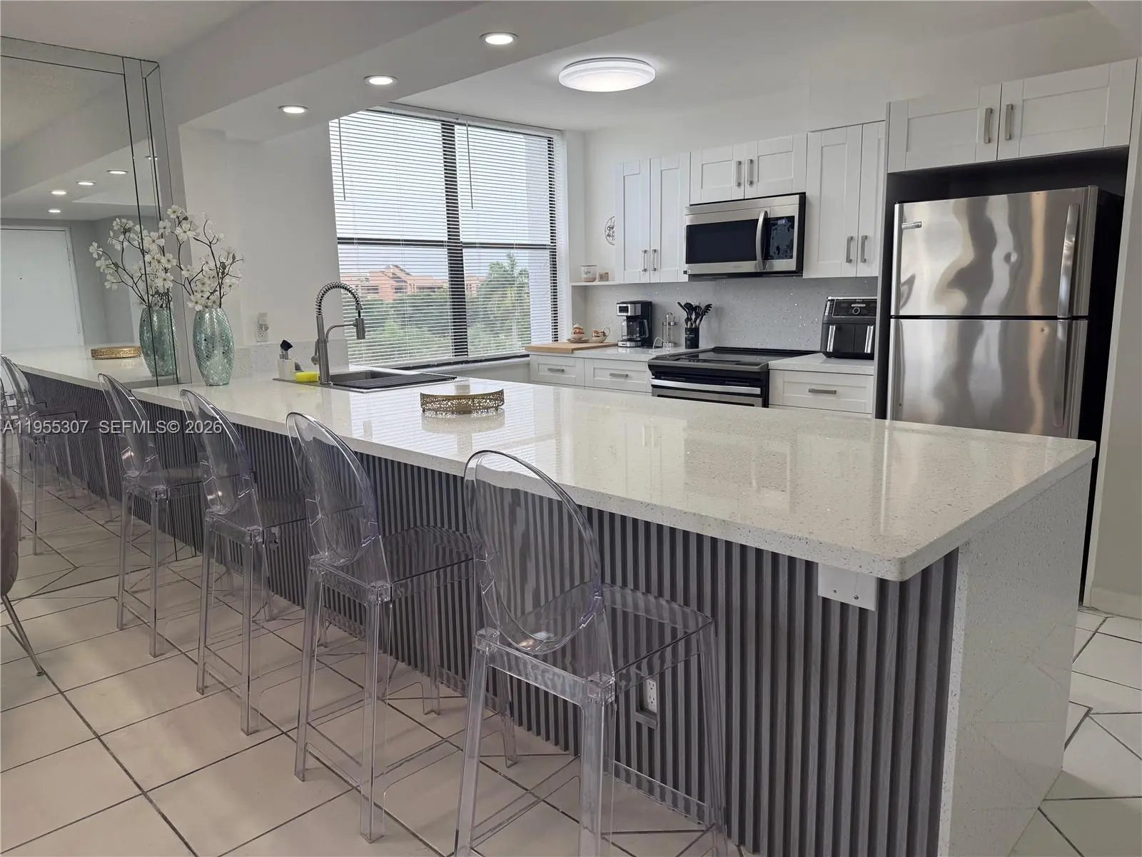 Photo of Listing #A11955307