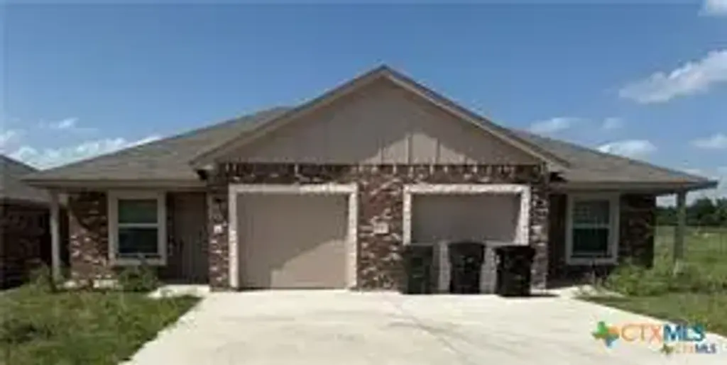 1106 Zora Drive A & B, Temple