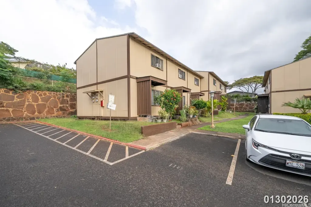 98-1280 Hoohiki Place # 85, Pearl City