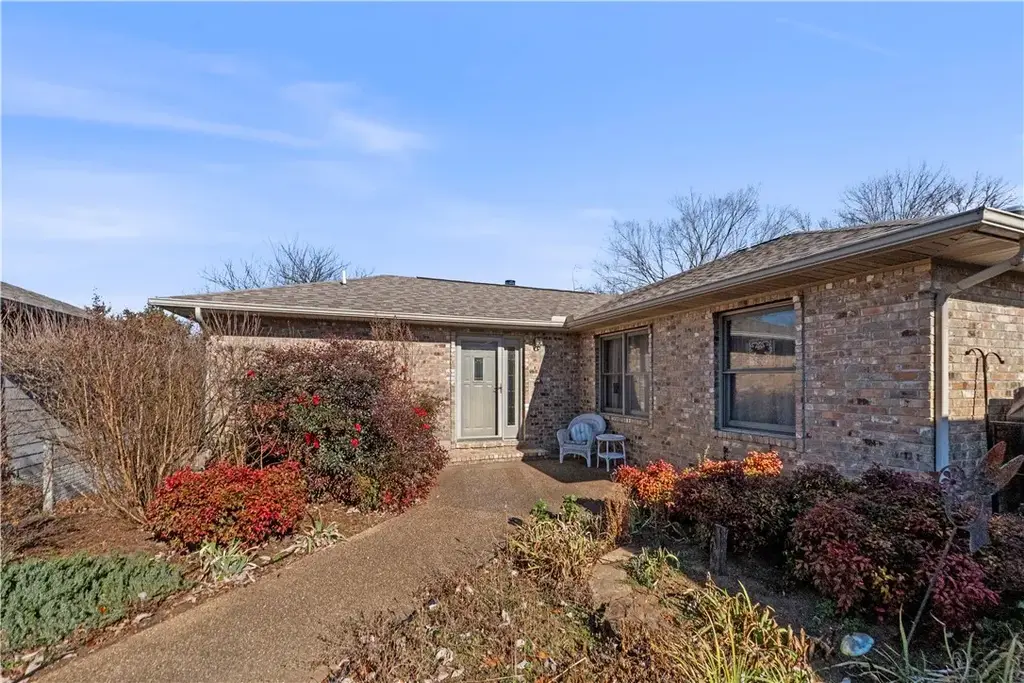 9c Clover Lane, Holiday Island