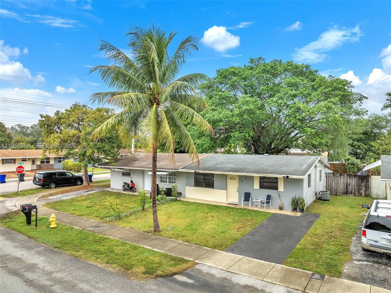 Photo of Listing #A11956860