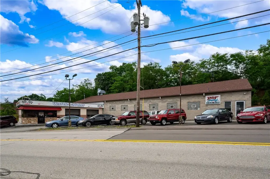 186 Perry Highway, West View