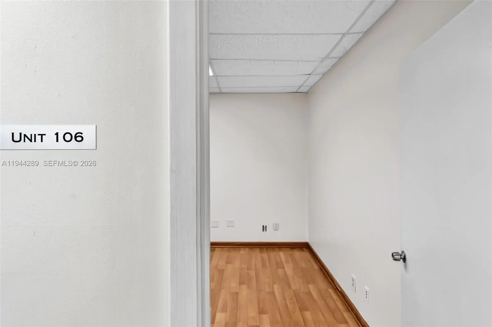 Photo of Listing #A11944289