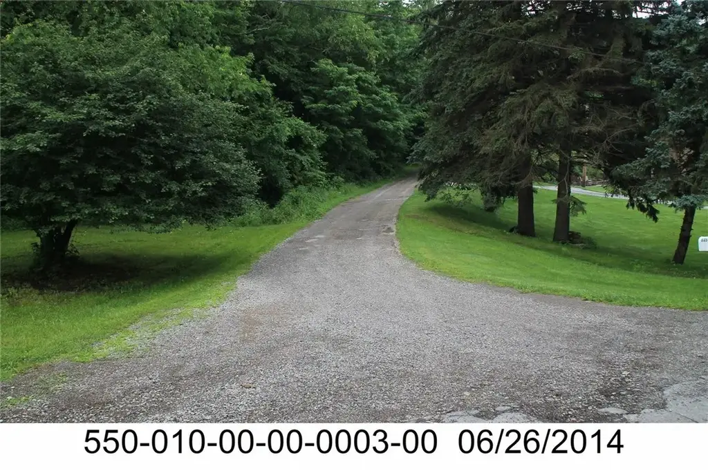 6053 Maple Grove, Robinson