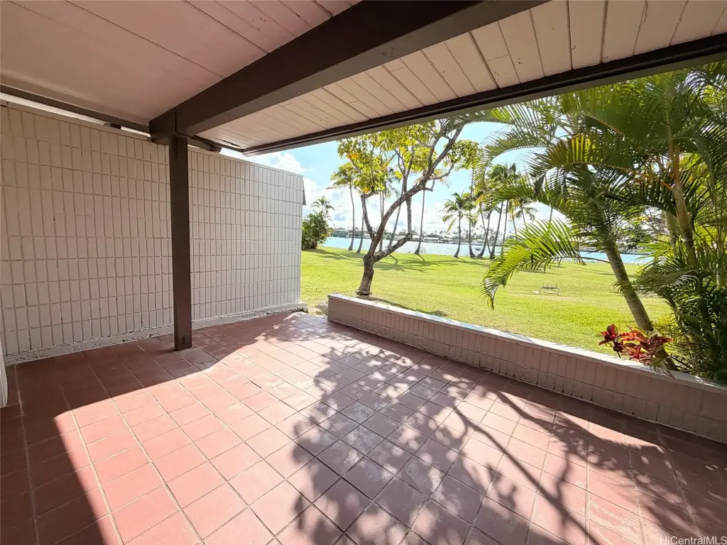 125 Koko Isle Circle # 3303, Honolulu
