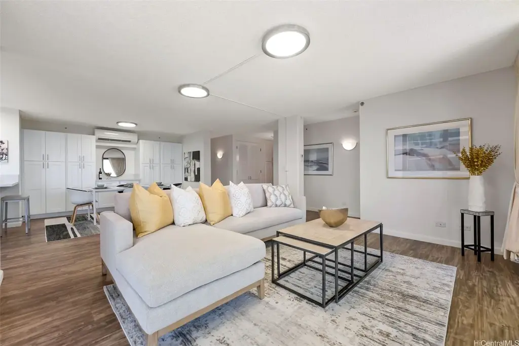 1015 Wilder Avenue # 903, Honolulu