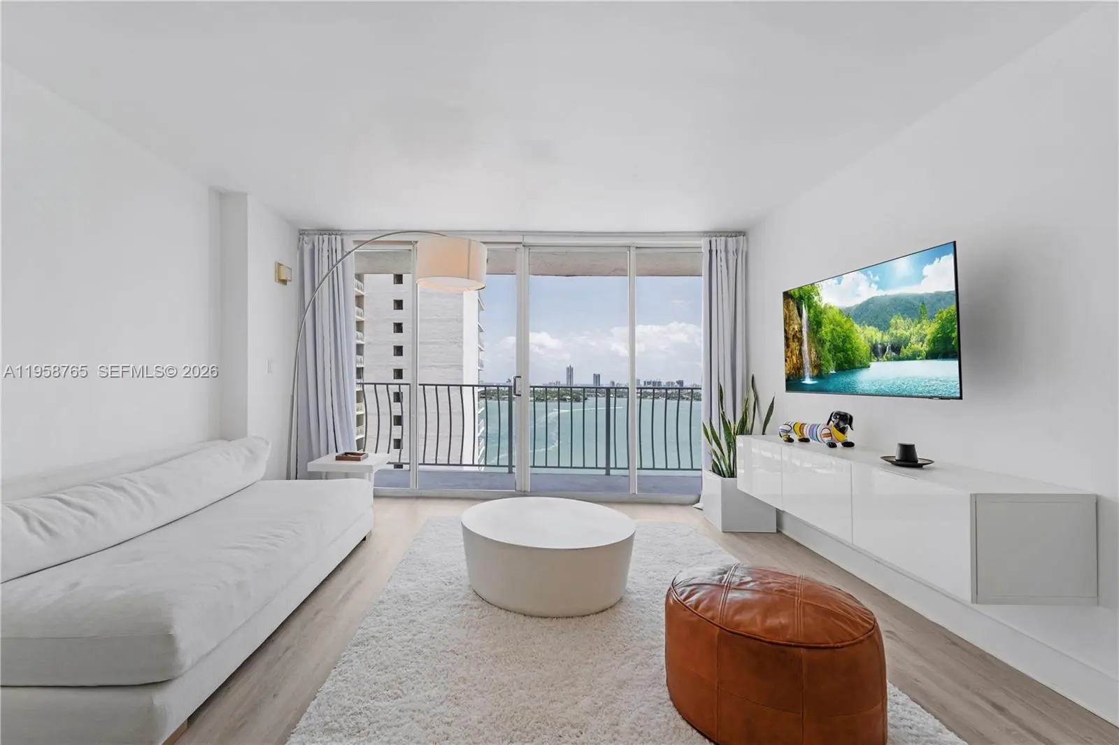 Photo of Listing #A11958765