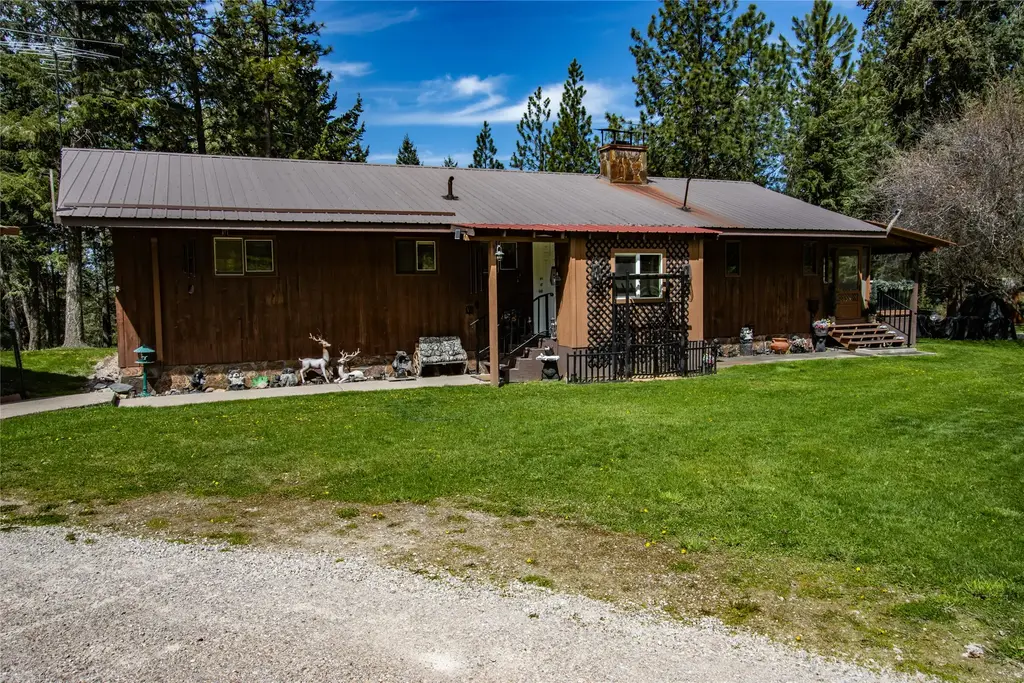 33011 Snyder Hill Lane, Ronan