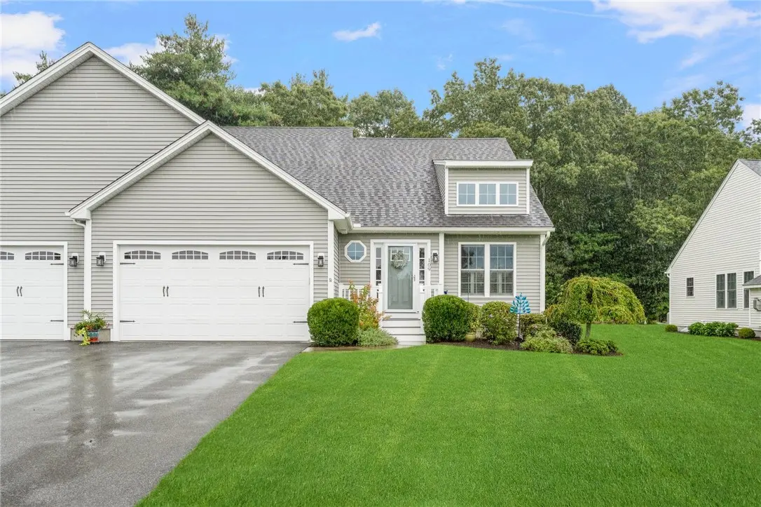 109 Fox Hollow Rd, North Kingstown