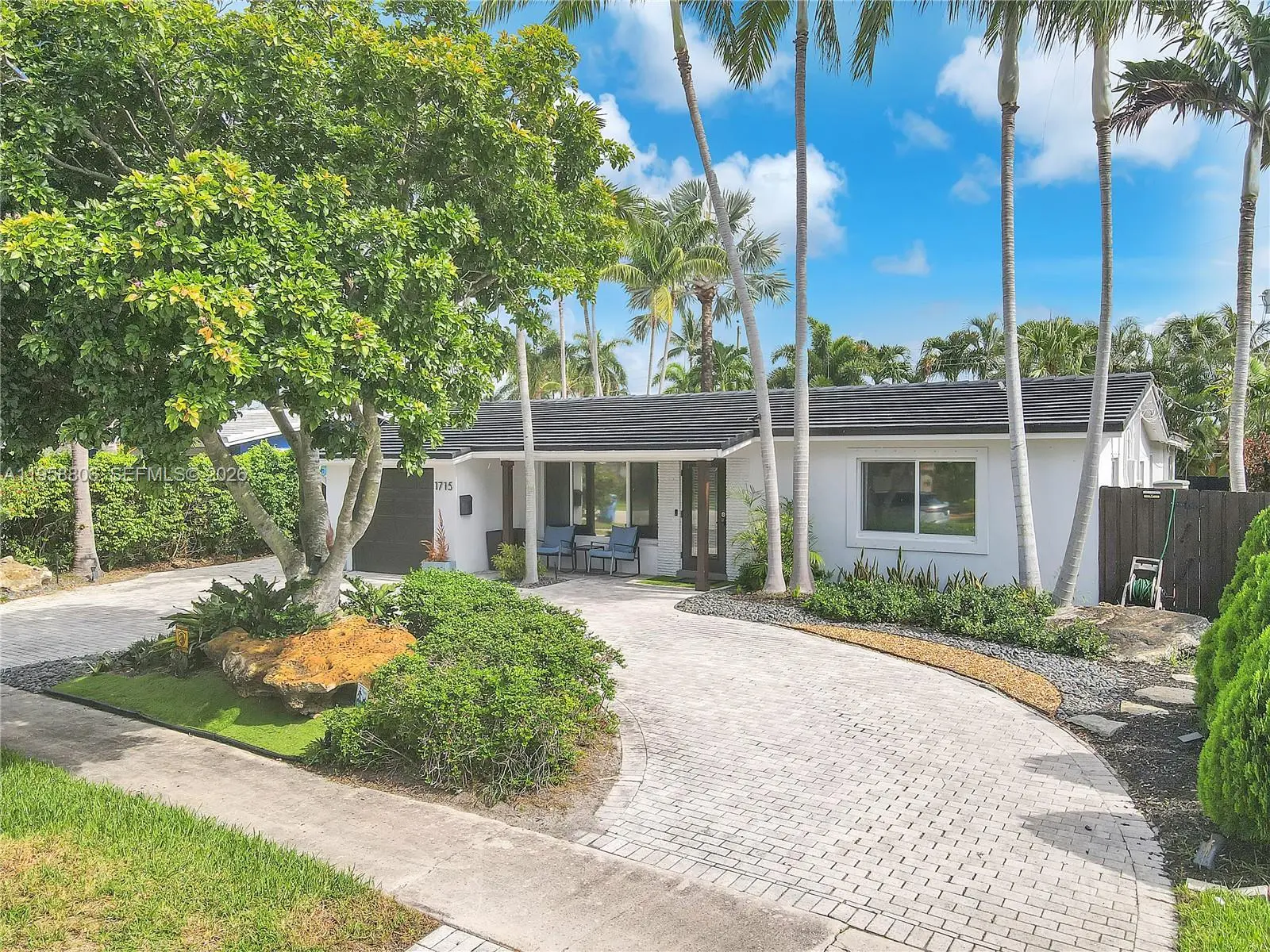 Photo of Listing #A11958806