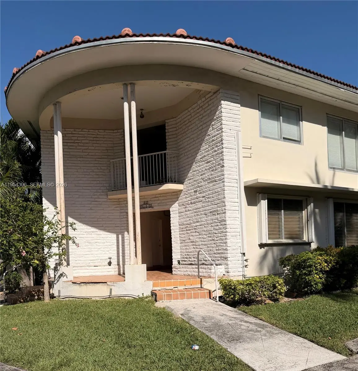 Photo of Listing #A11954396