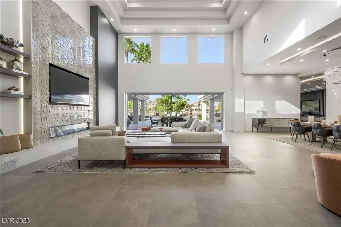 Photo of Listing #2753182