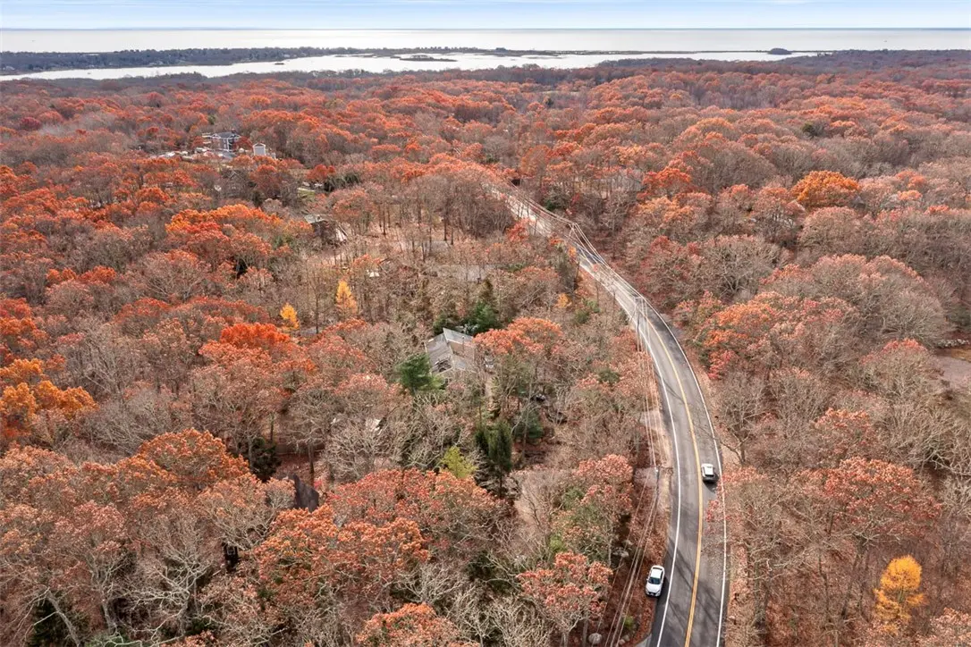 135 Ross Hill Rd, Charlestown