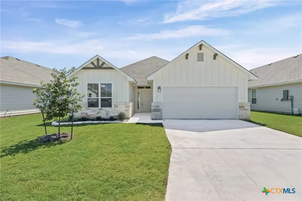 7905 Smoke Creek Lane, Temple