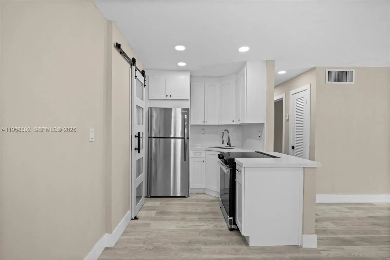 Photo of Listing #A11958302