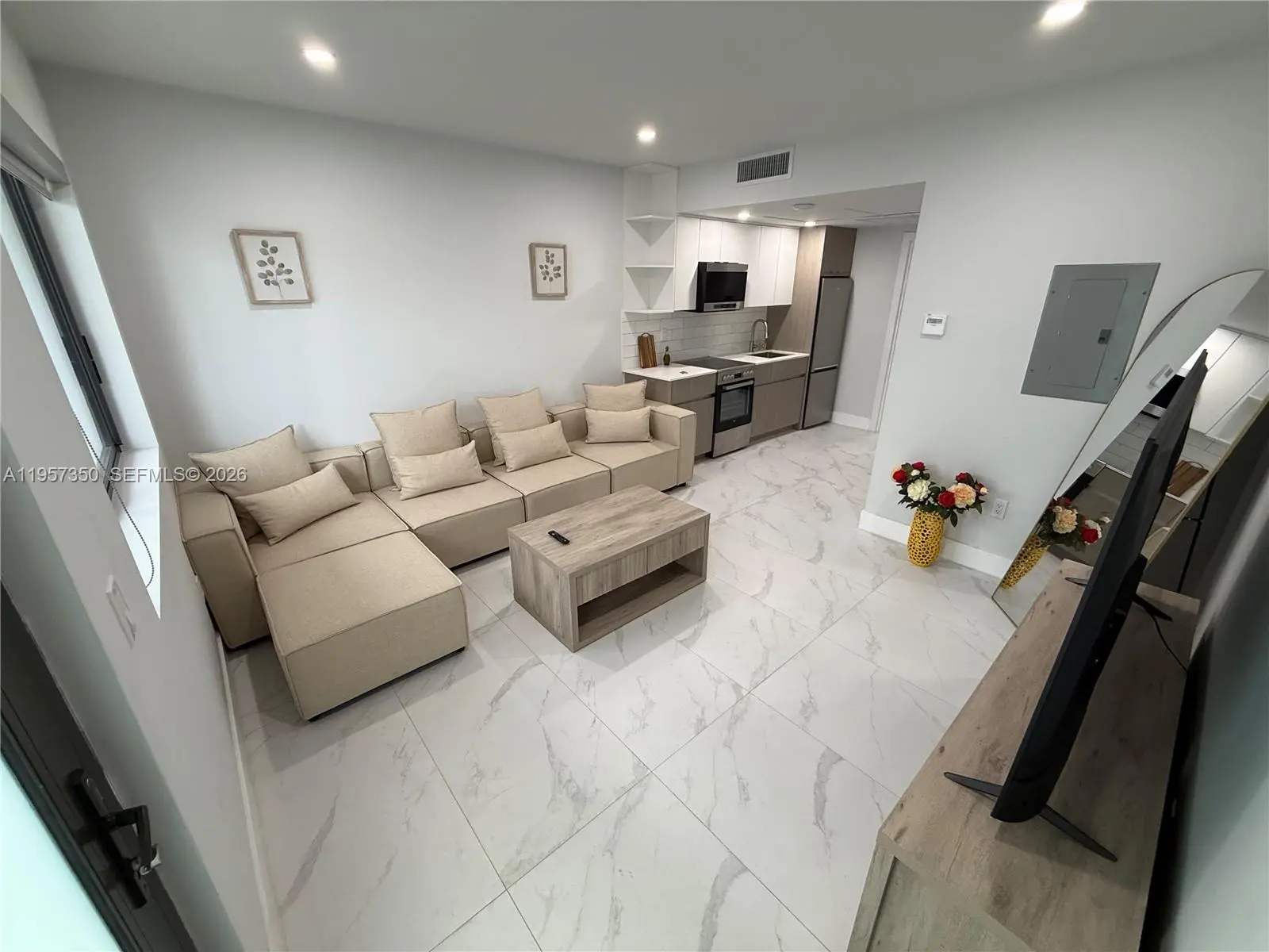 Photo of Listing #A11957350