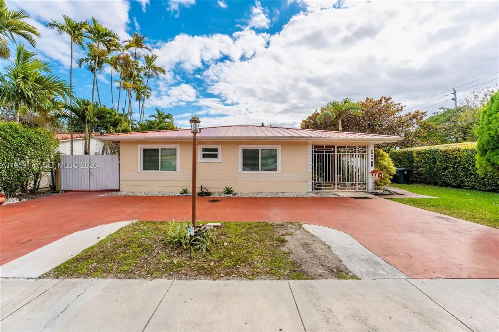 Photo of Listing #A11959171