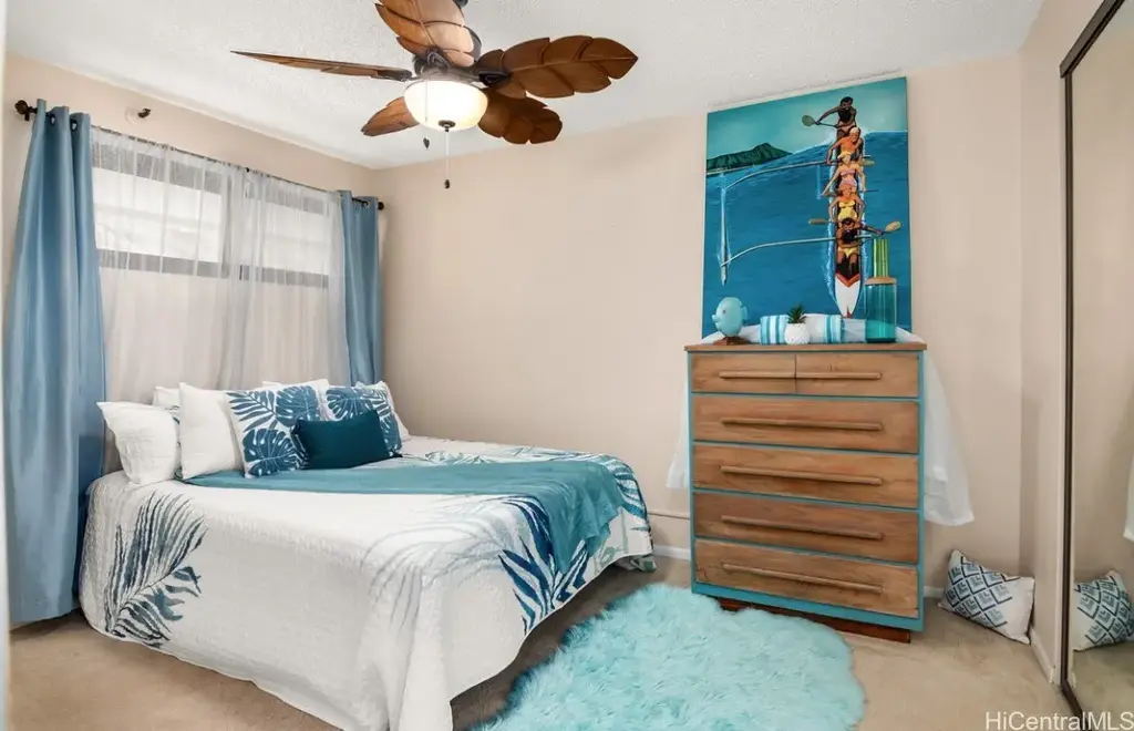 555 Hahaione Street # 14c, Honolulu