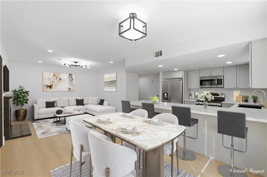 Photo of Listing #2753828