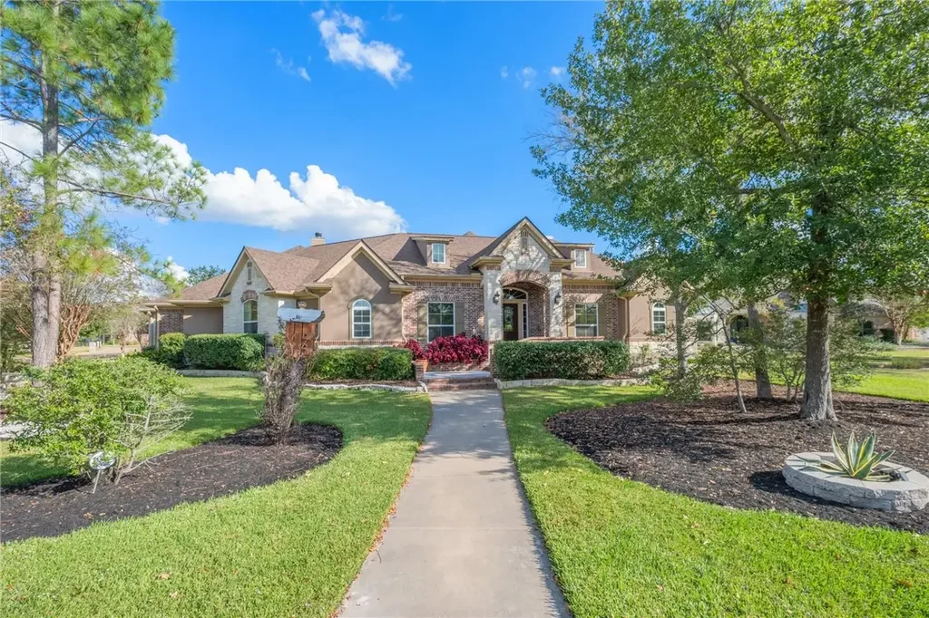 4301 Clipstone Place, College Station
