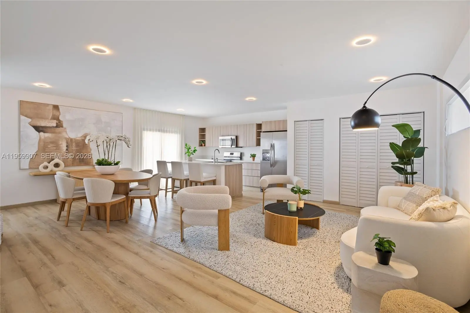 Photo of Listing #A11959907