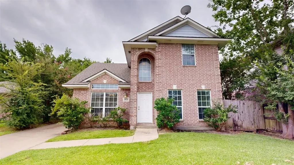 1604 Park Place, College Station