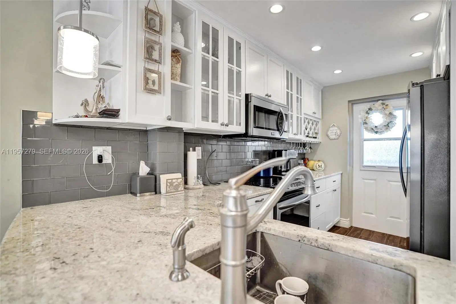 Photo of Listing #A11957279