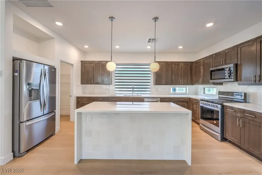 Photo of Listing #2754130