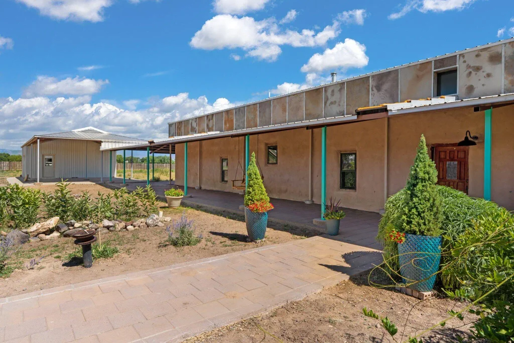 82 Edmundo Road, Belen