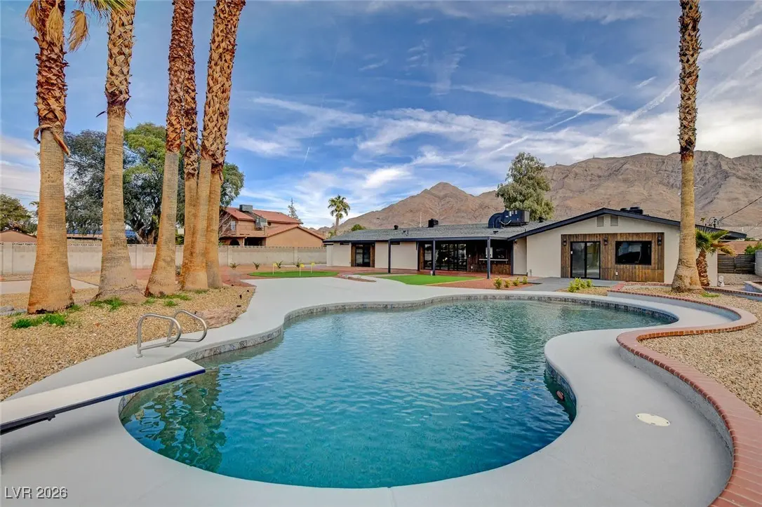Photo of Listing #2754110
