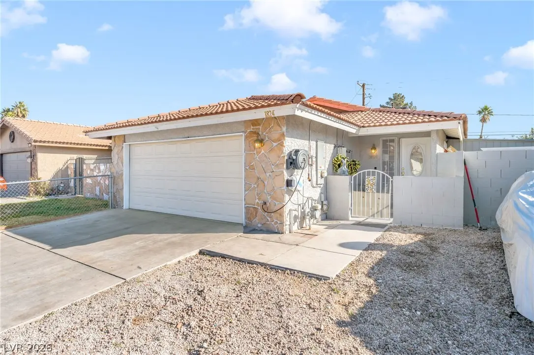 Photo of Listing #2753807