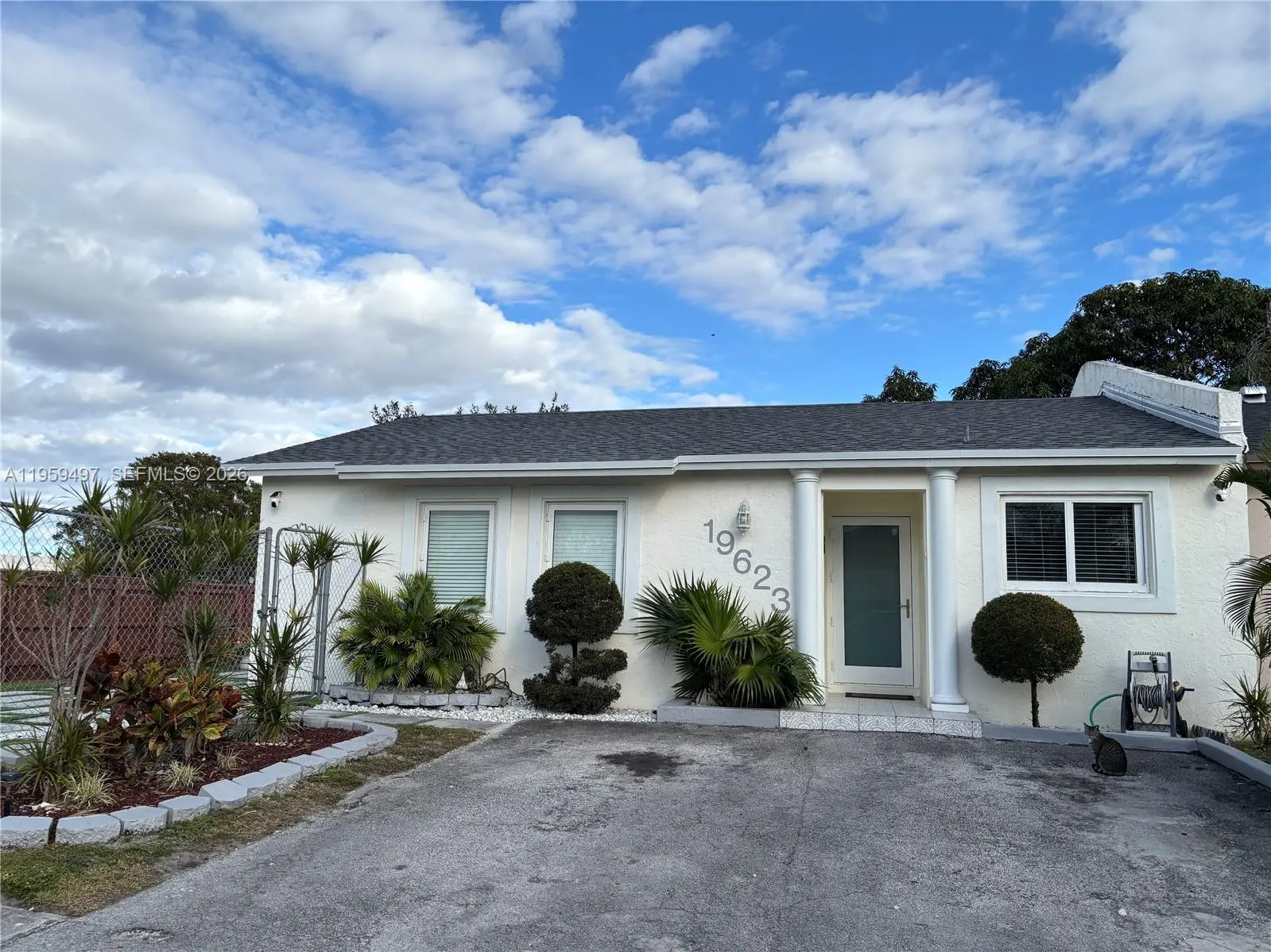 Photo of Listing #A11959497