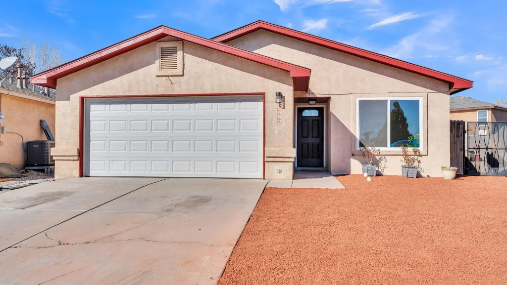 7823 Desert Springs Court Sw, Albuquerque