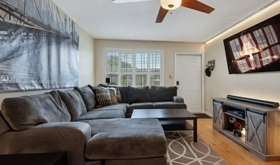 Photo of Listing #A11960455