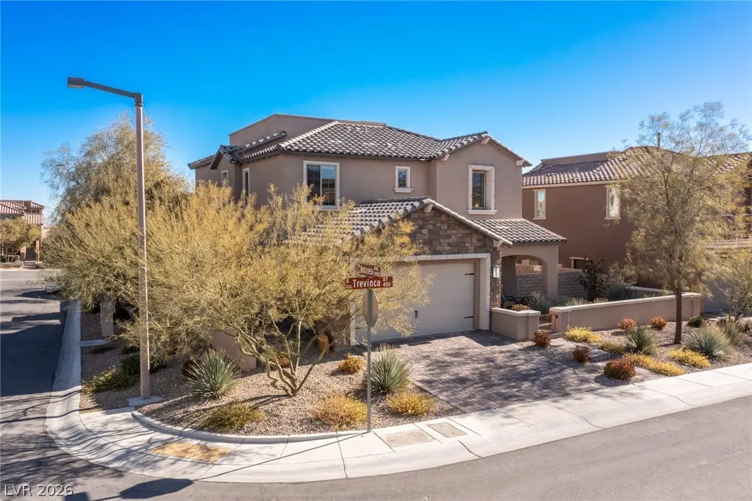 Photo of Listing #2753393