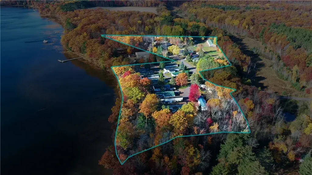 6213 N Morningside Lane, Stone Lake