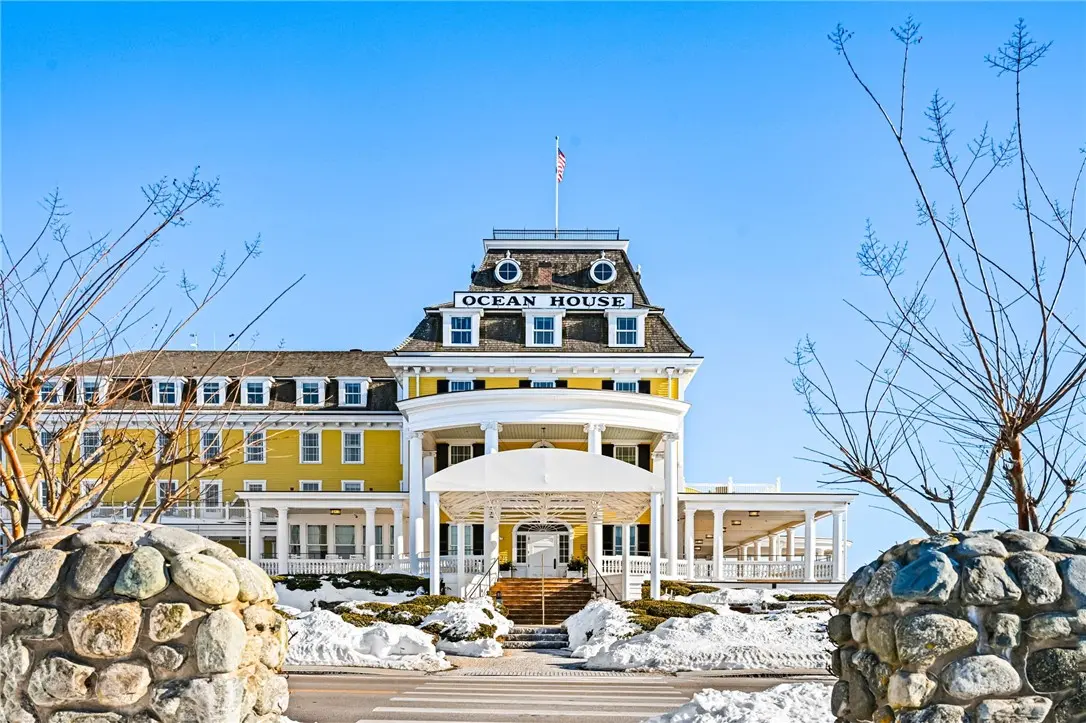 1 Bluff Ave # 4-1, Westerly