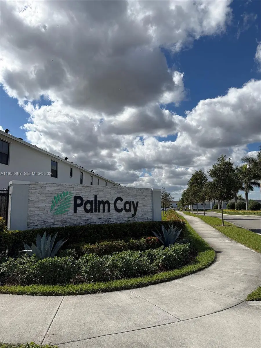 Photo of Listing #A11958497