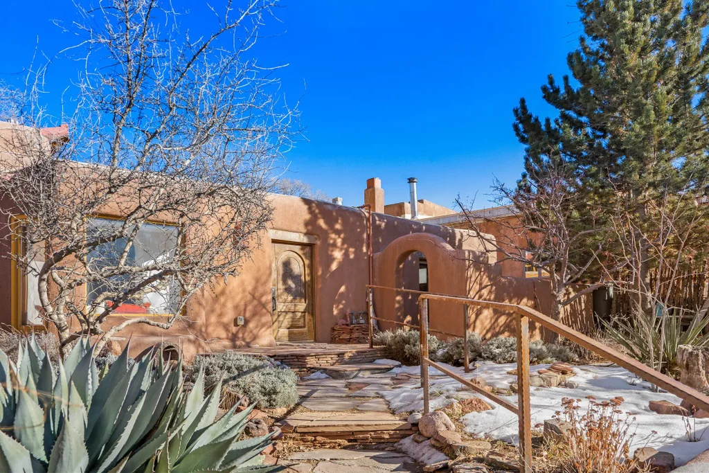 481 Camino Don Miguel, Santa Fe