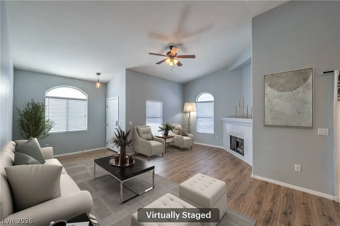 Photo of Listing #2754366