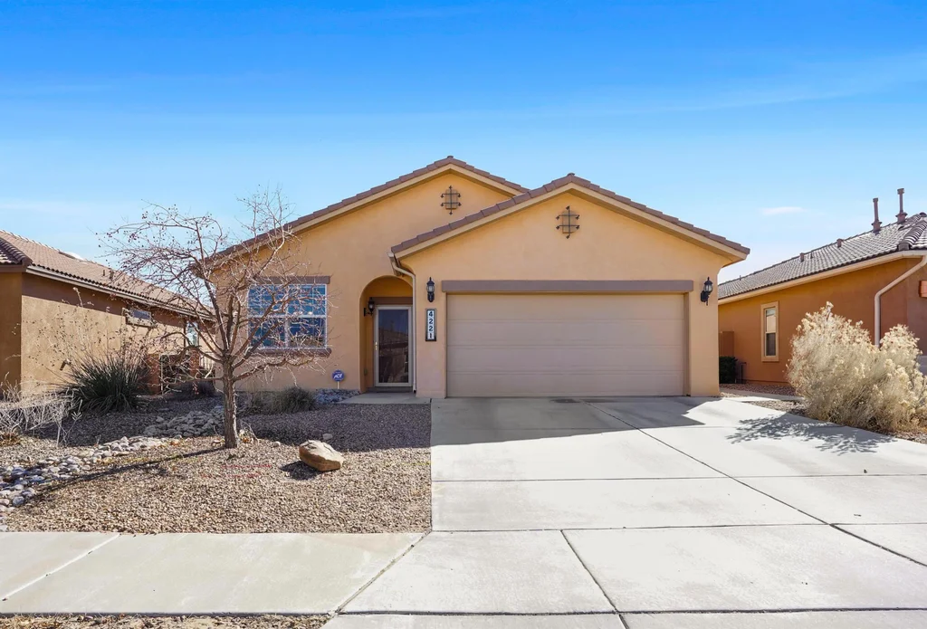 4221 North Pole Loop Ne, Rio Rancho