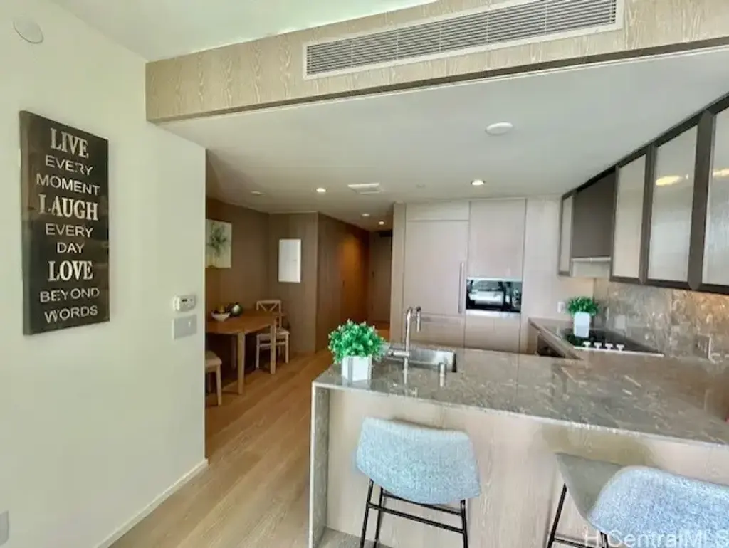 1000 Auahi Street # 1906, Honolulu