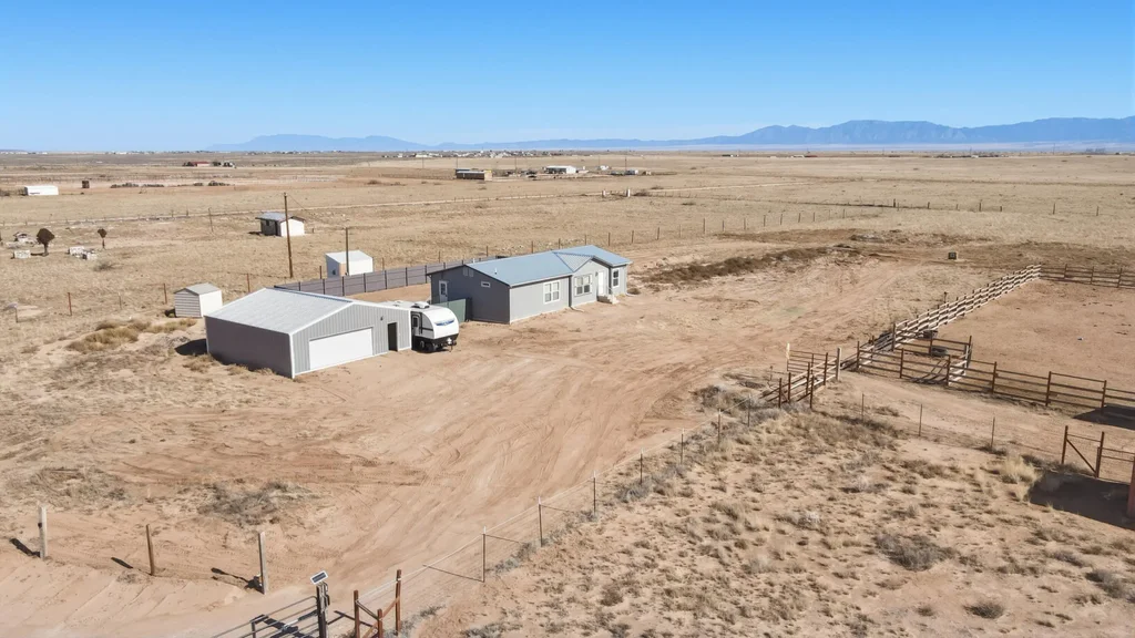 157 Jensen Lane, Belen