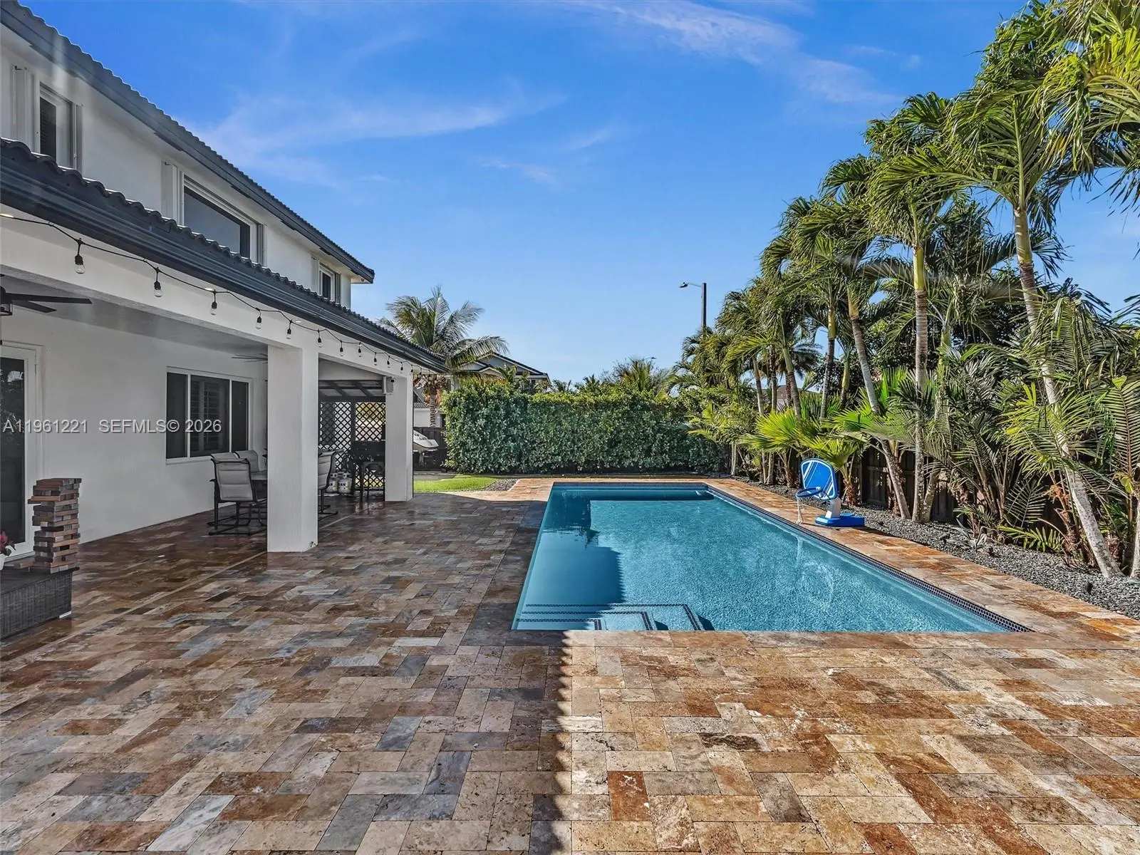 Photo of Listing #A11961221