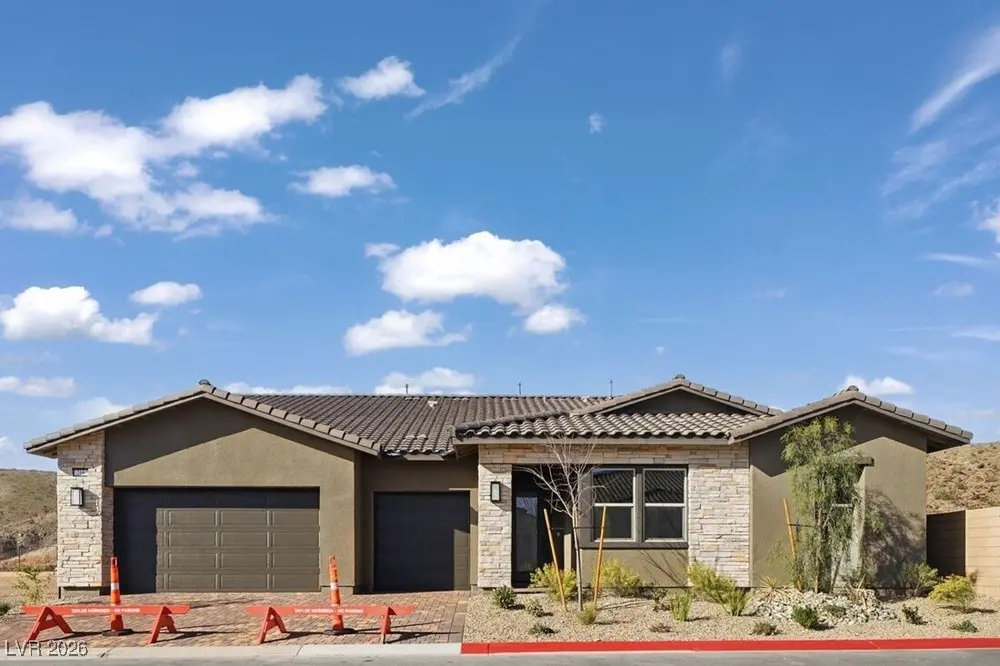 Photo of Listing #2753504