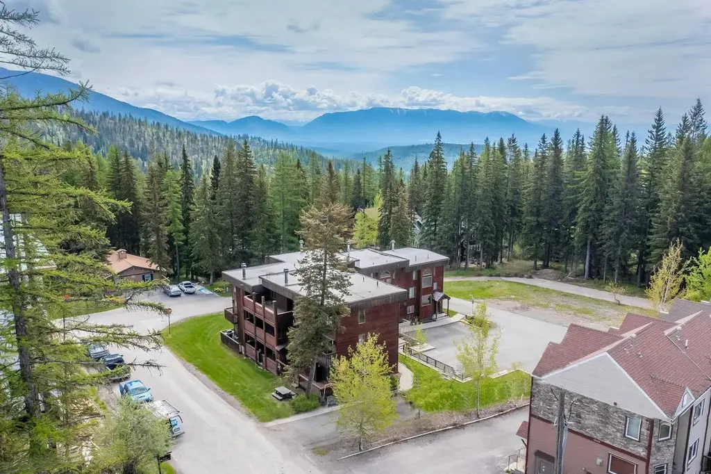 3808 Alpine Village Drive 1, Whitefish
